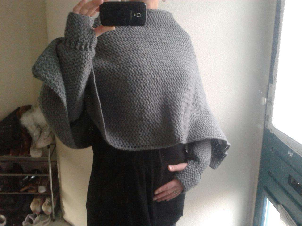 Poncho met armwarmers